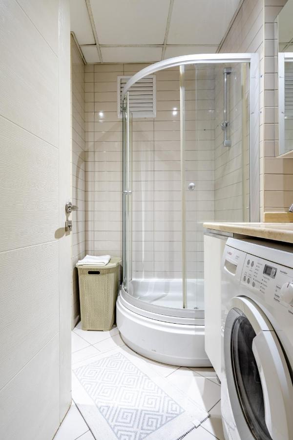 Cozy Flat Near Nisantasi And Trendy Attractions Apartamento Istambul Exterior foto
